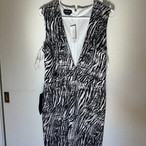 Bebe Plunging V Neck Dress - Zebra Print